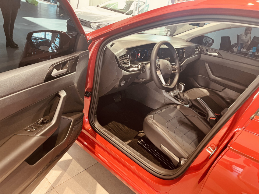 volkswagen polo 1.0 170 tsi highline automatico flex 4p 2025