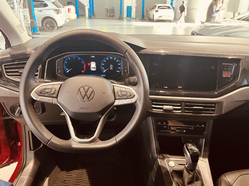 volkswagen polo 1.0 170 tsi highline automatico flex 4p 2025