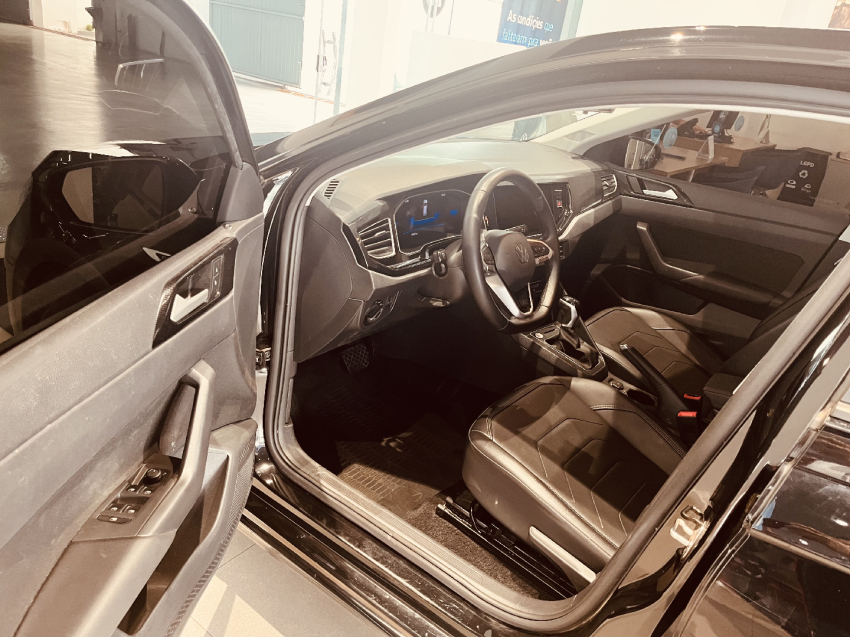 volkswagen virtus 1.0 200 tsi highline automatico flex 4p 2024