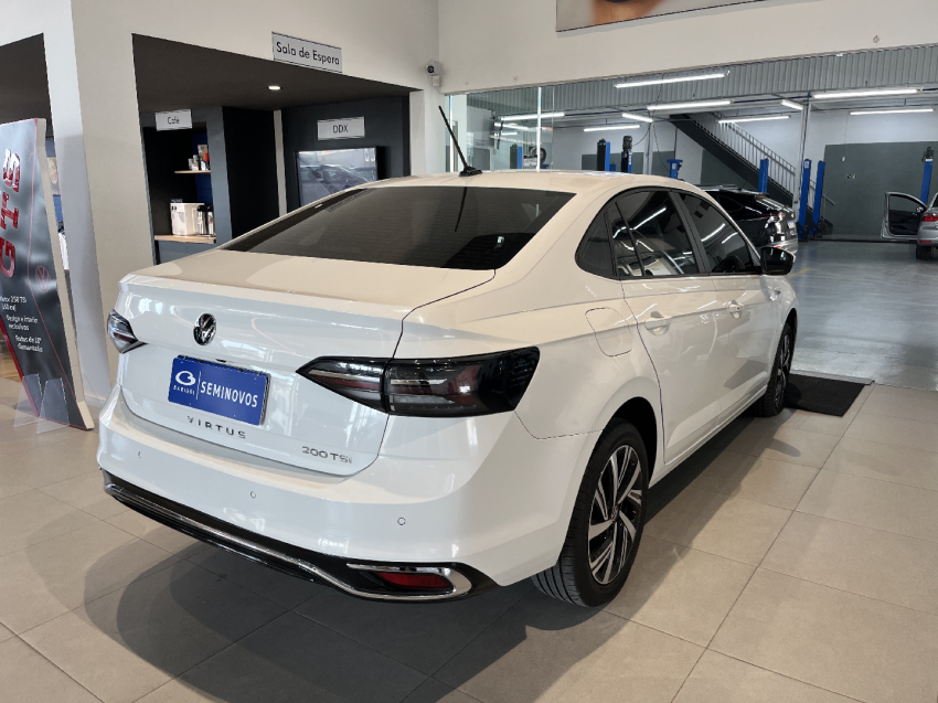 volkswagen virtus flex automatico 2025