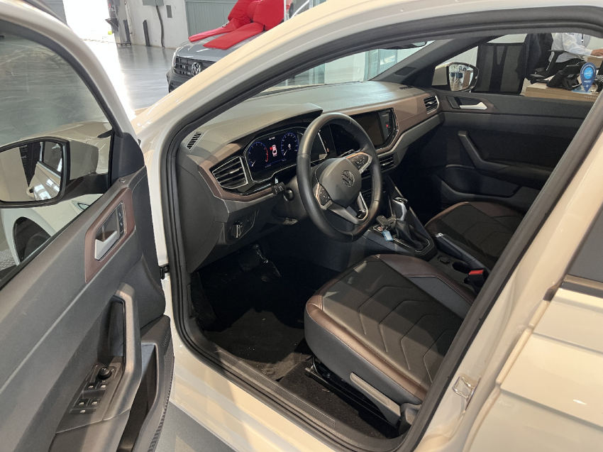 volkswagen virtus flex automatico 2025