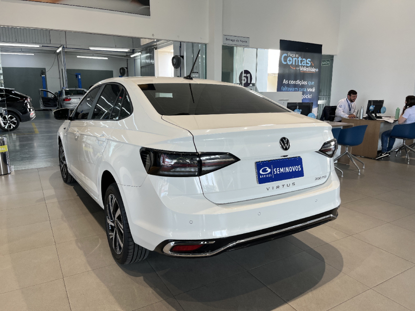 volkswagen virtus flex automatico 2025