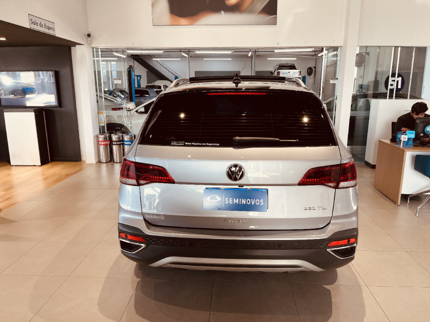 volkswagen taos 1.4 250 tsi total flex highline automatico 4p 2024