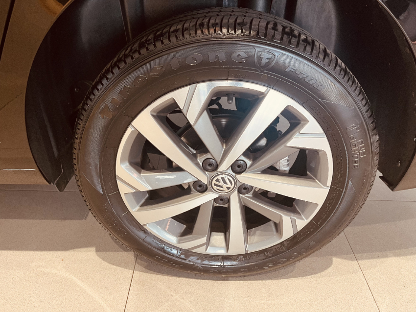 volkswagen virtus 1.0 200 tsi comfortline automatico flex 4p 2020