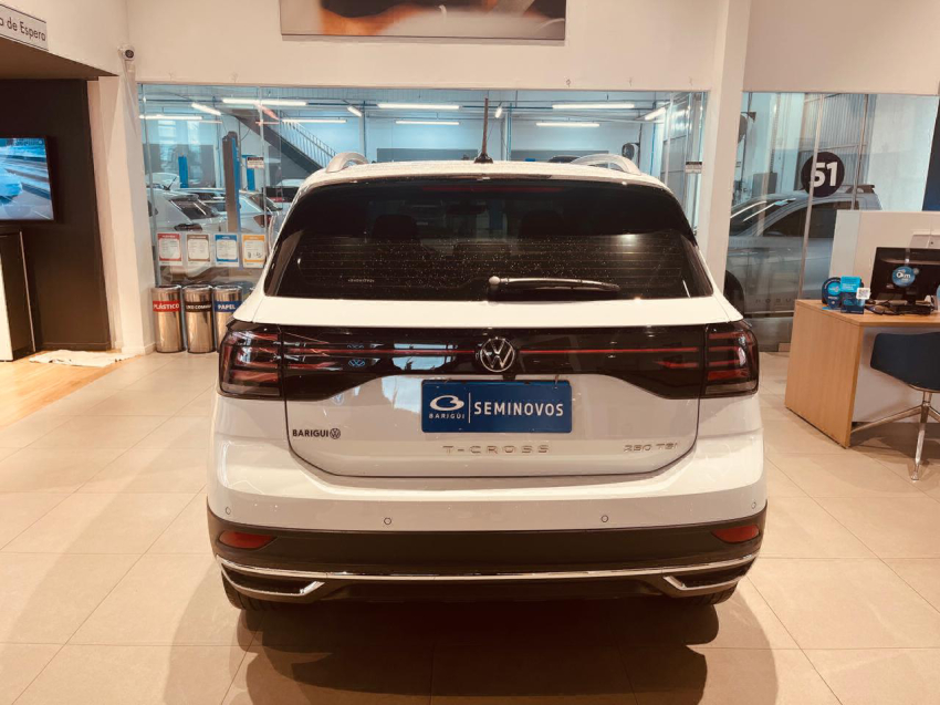volkswagen t-cross 1.4 250 tsi total flex highline automatico 4p 2024