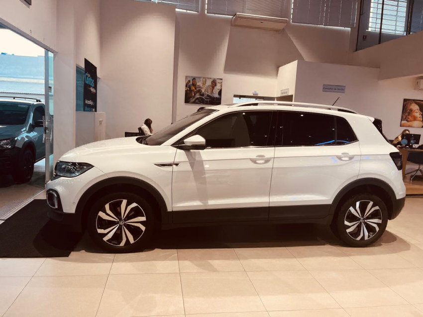volkswagen t-cross 1.4 250 tsi total flex highline automatico 4p 2024
