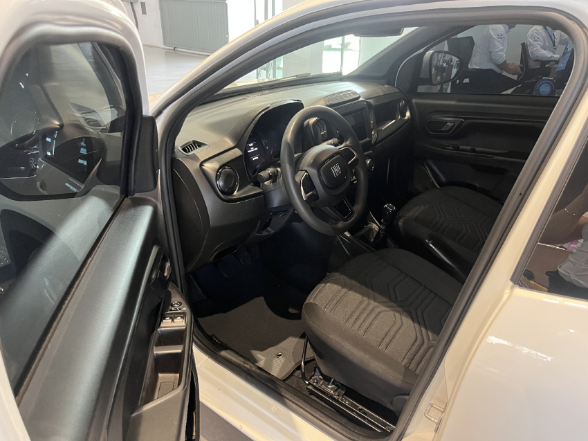 fiat strada 1.3 firefly flex freedom cs manual 2p automatico 202510