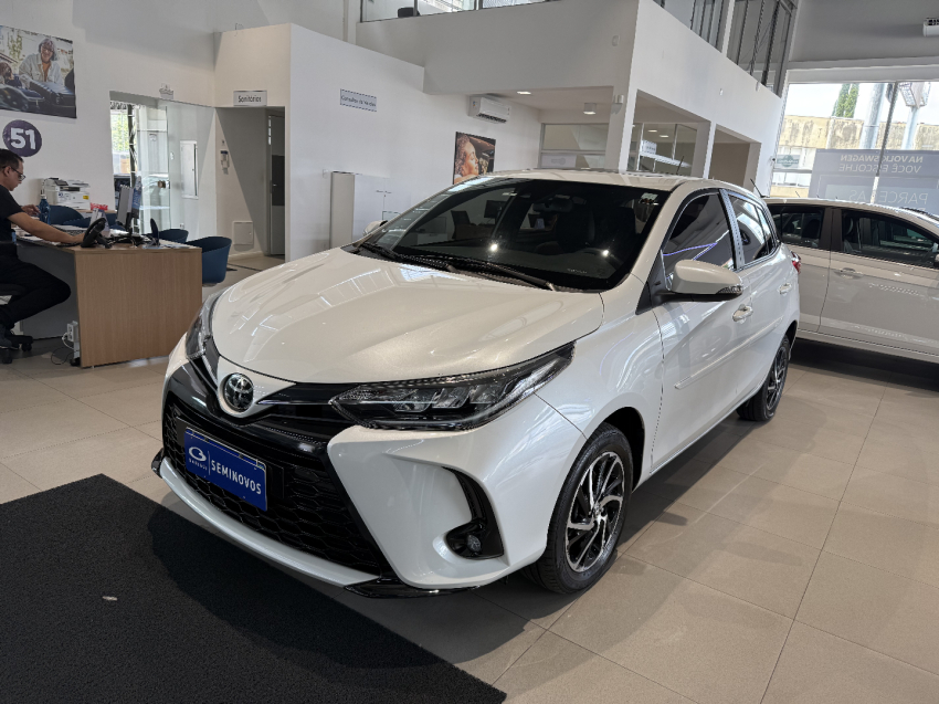 toyota yaris 1.5 16v flex xls connect multidrive 4p automatico 20232