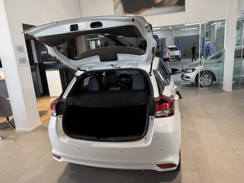 toyota yaris 1.5 16v flex xls connect multidrive 4p automatico 20238