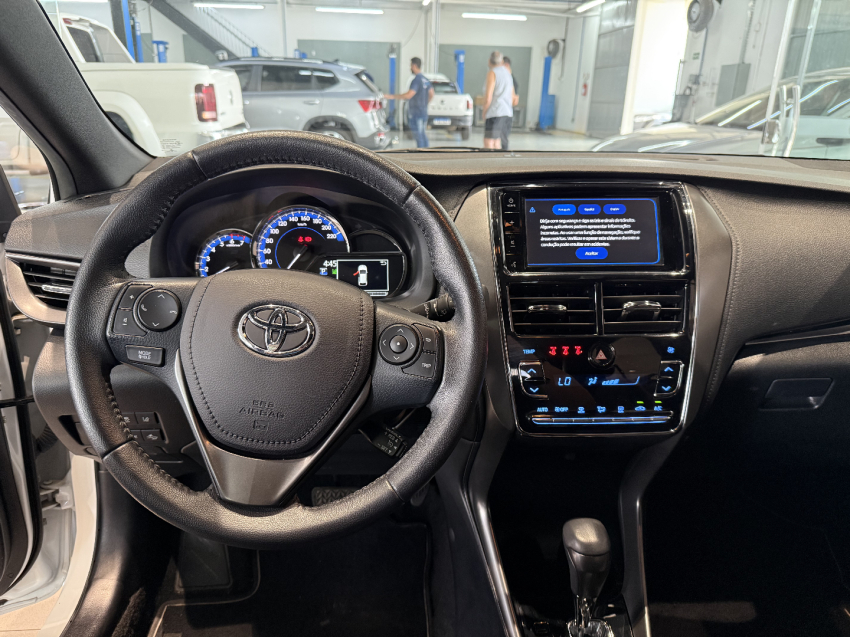 toyota yaris 1.5 16v flex xls connect multidrive 4p automatico 202314