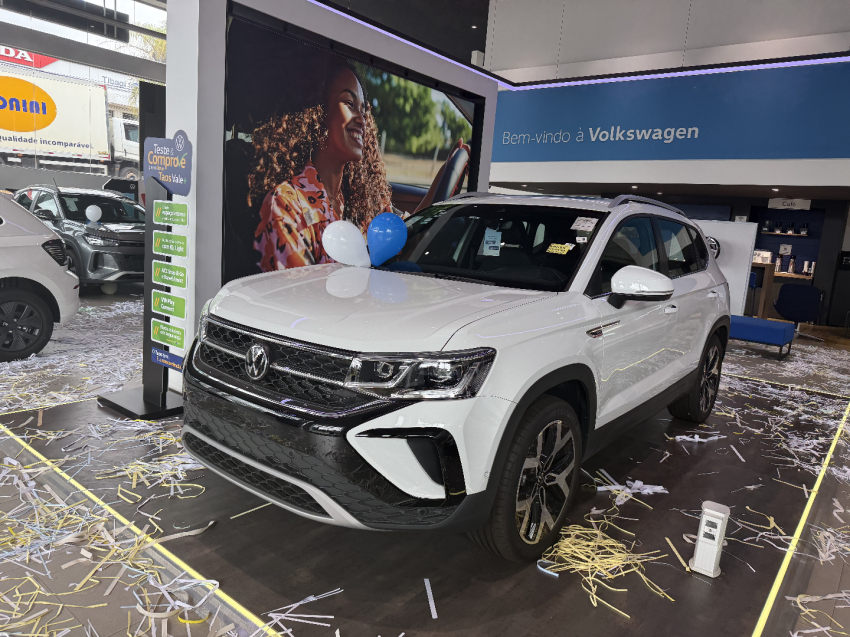 volkswagen taos 1.4 250 tsi total flex highline automatico 4p 2025