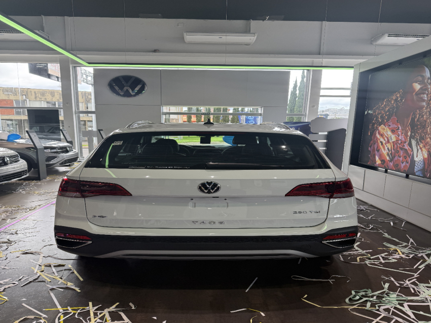 volkswagen taos 1.4 250 tsi total flex highline automatico 4p 20254
