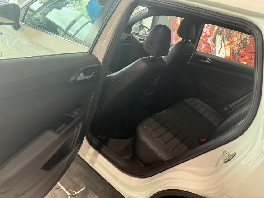 volkswagen taos 1.4 250 tsi total flex highline automatico 4p 202511