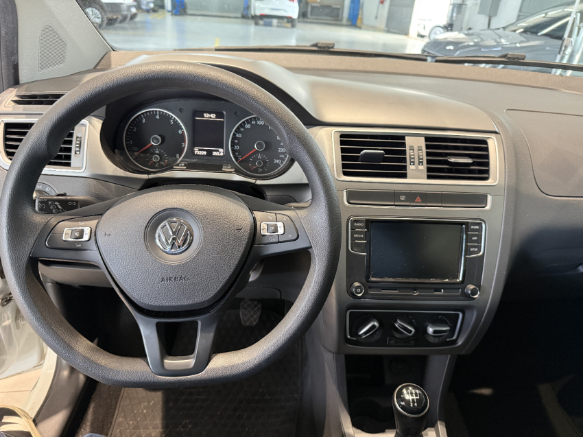 volkswagen fox 1.6 msi total flex connect 4p manual 202012
