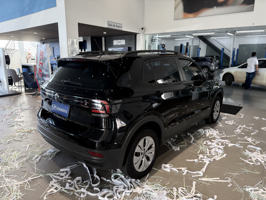 volkswagen t-cross 1.0 200 tsi total flex sense automatico 4p 20235