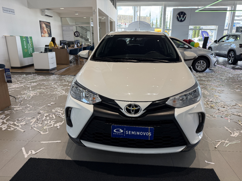 toyota yaris 1.5 16v flex sedan xl multidrive 4p automatico 20241