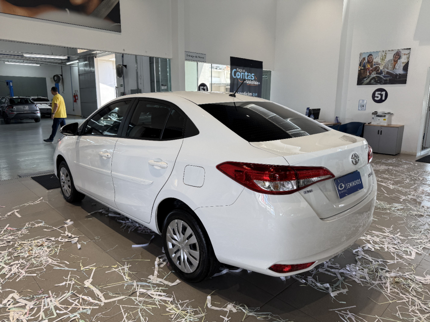 toyota yaris 1.5 16v flex sedan xl multidrive 4p automatico 20244