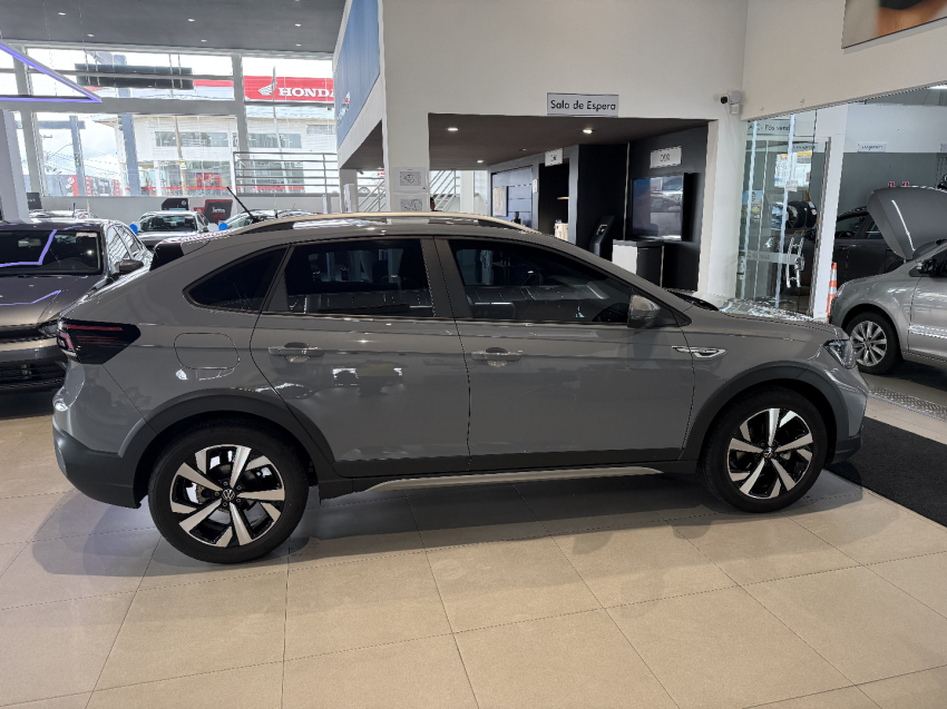 volkswagen nivus 1.0 200 tsi total flex highline automatico 4p 20227