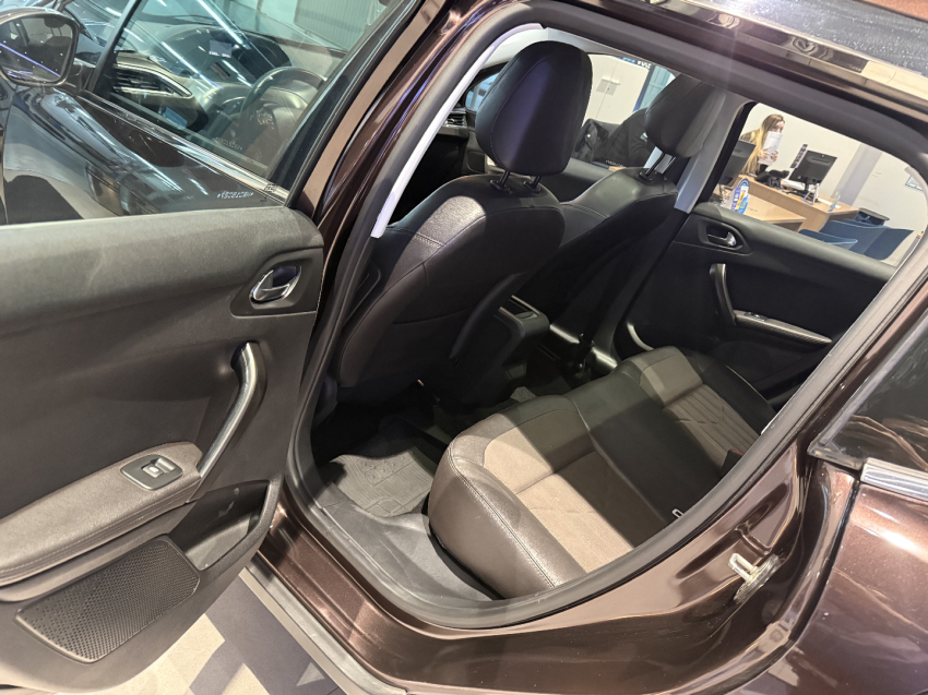 peugeot 2008 1.6 16v flex griffe 4p automatico 201711