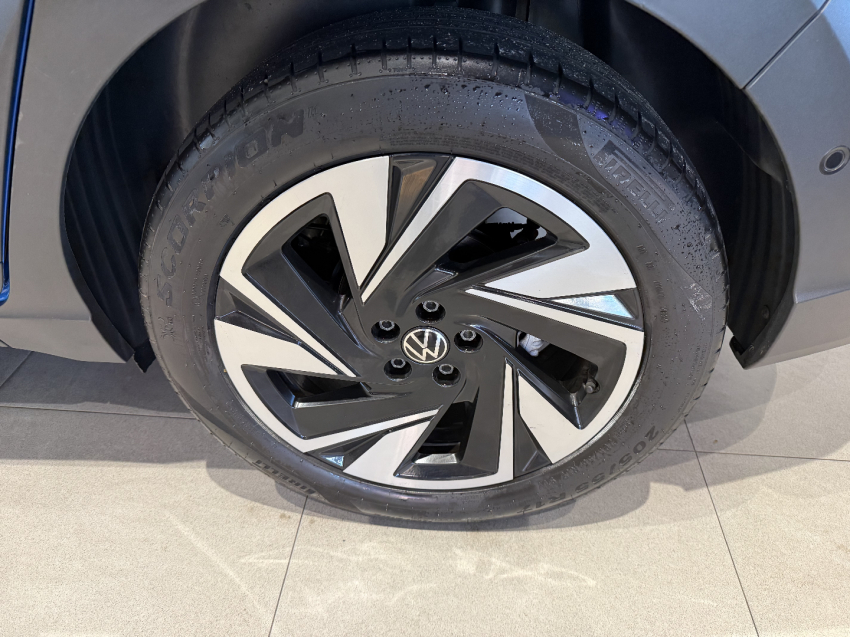 volkswagen nivus 1.0 200 tsi total flex highline automatico 4p 202515