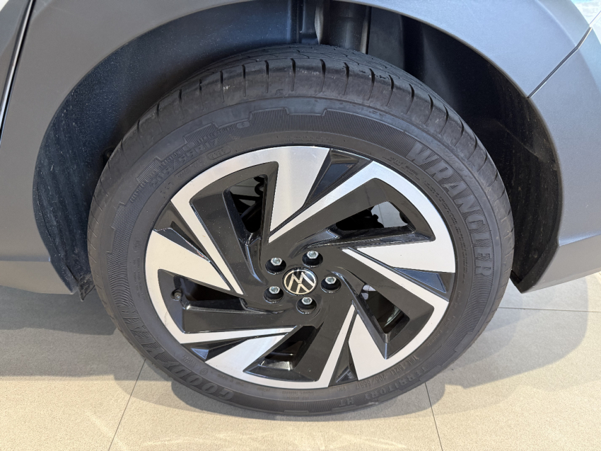 volkswagen nivus 1.0 200 tsi total flex highline automatico 4p 202631