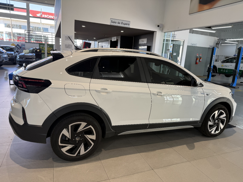 volkswagen nivus 1.0 200 tsi total flex highline automatico 4p 202623
