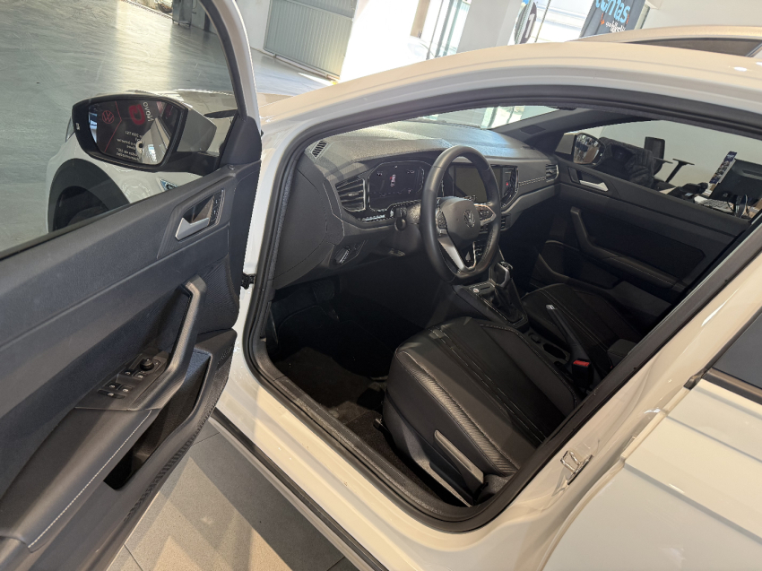 volkswagen nivus 1.0 200 tsi total flex highline automatico 4p 202626