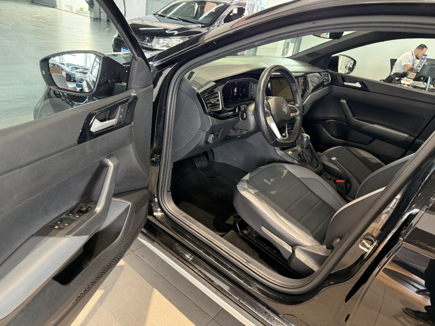 volkswagen nivus 1.0 200 tsi total flex highline automatico 4p 202210