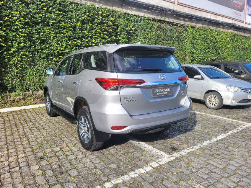 baixa km! - toyota hilux sw4 srv 4x2 2.7 flex  automatico6