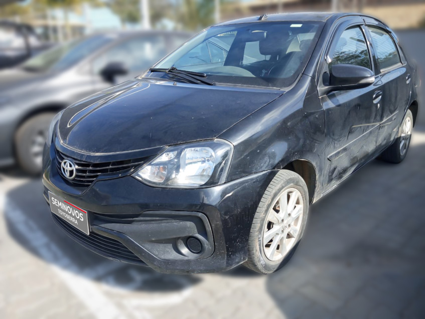 baixa km! - toyota etios x plus sedan 1.5 flex  manual