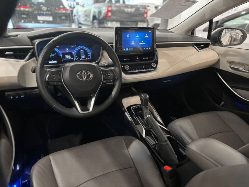 baixa km! - toyota corolla altis prem. 1.8 automatico (hibrido)10