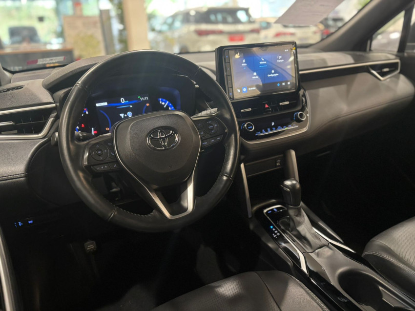 toyota corolla cross xre 2.0  flex automatico8