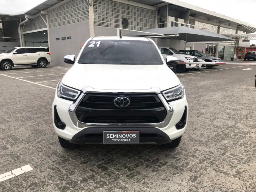 toyota hilux cd srx 4x4 2.8  diesel automatico.