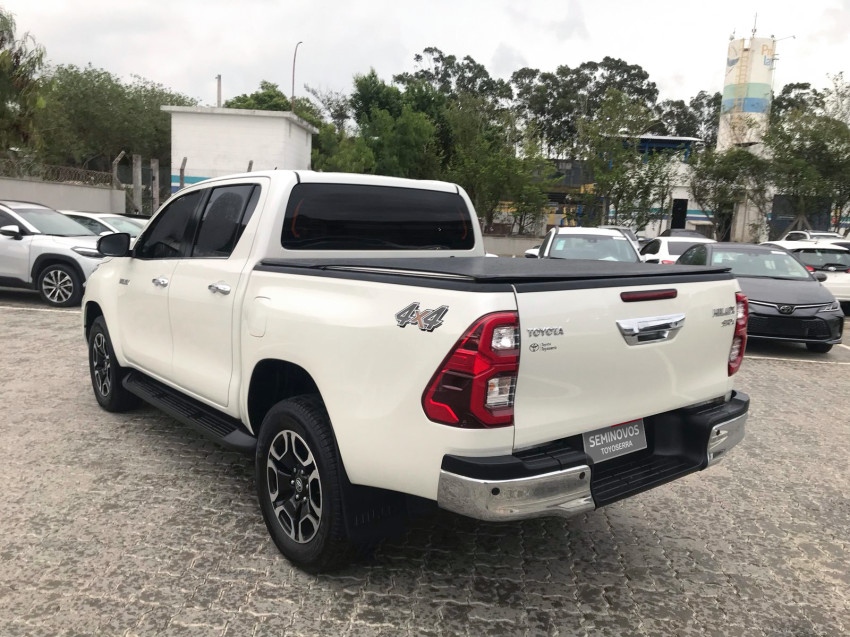toyota hilux cd srx 4x4 2.8  diesel automatico.