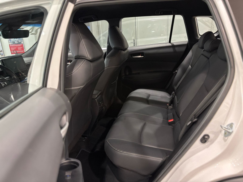 toyota corolla cross xrv 1.8  automatico (hibrido)