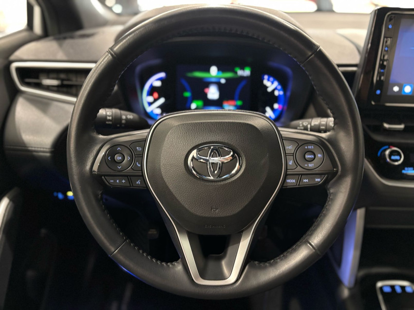 toyota corolla cross xrv 1.8  automatico (hibrido)