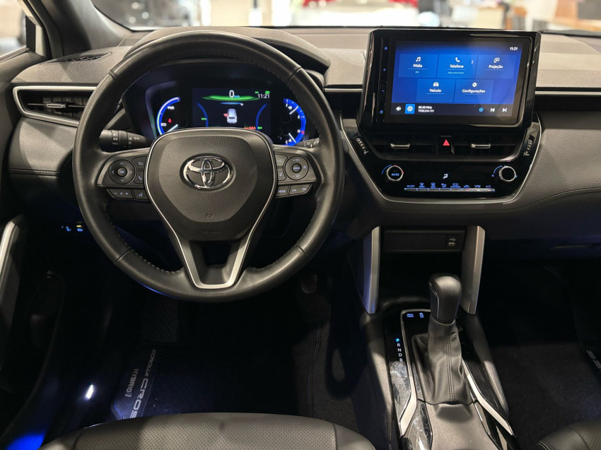 toyota corolla cross xrv 1.8  automatico (hibrido)