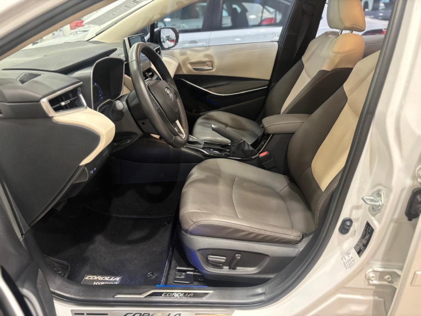 baixa km! - toyota corolla altis prem. 1.8 automatico (hibrido)