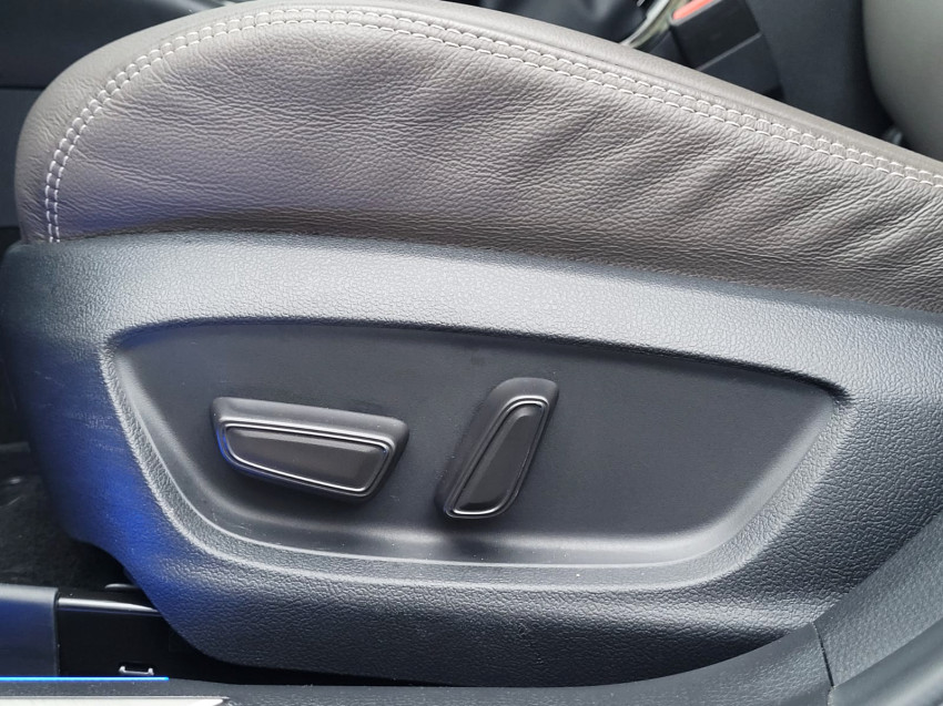 baixa km! - toyota corolla altis prem. 1.8 automatico (hibrido)