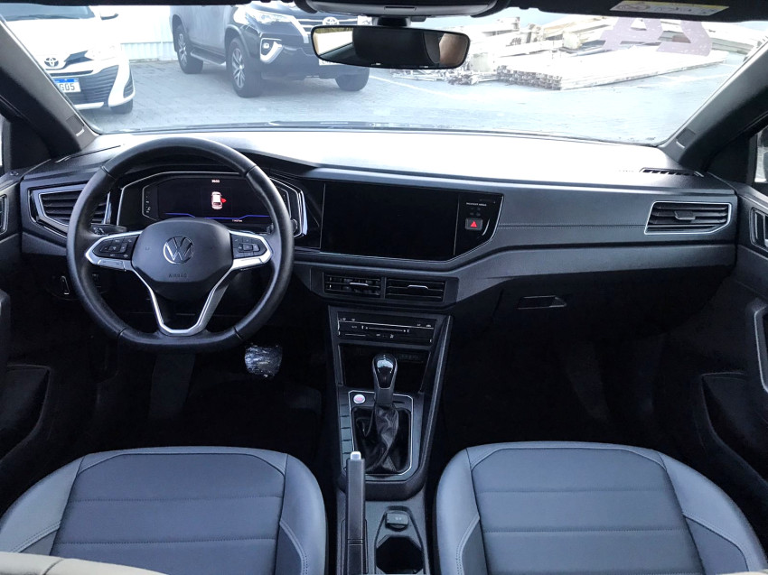 baixa km! - volkswagen nivus highline 1.0 200 tsi flex automatico.