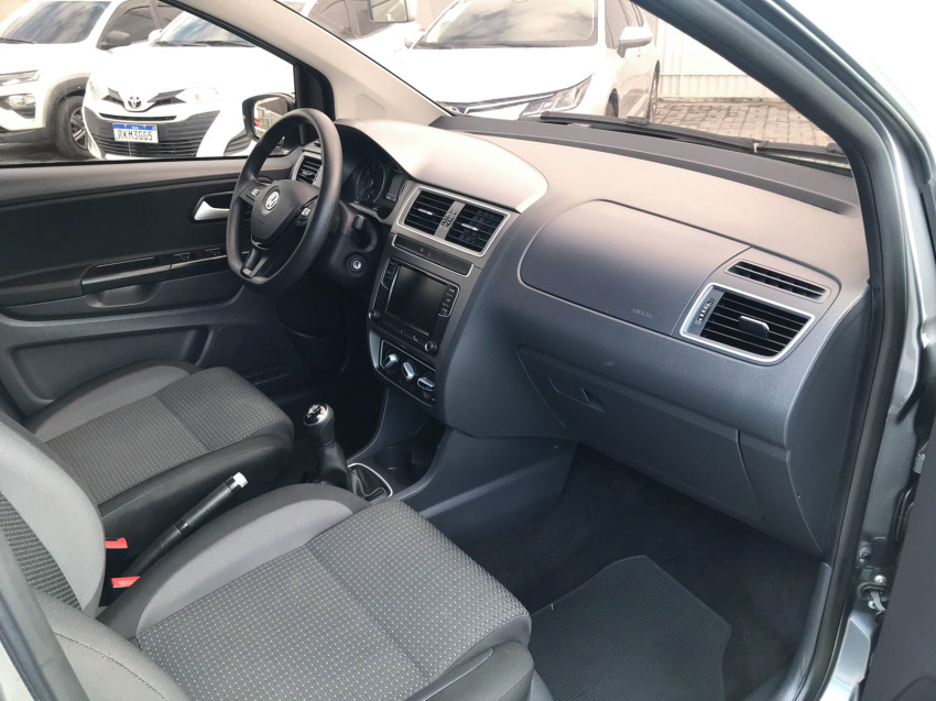 baixa km! - volkswagen fox connect 1.6 flex