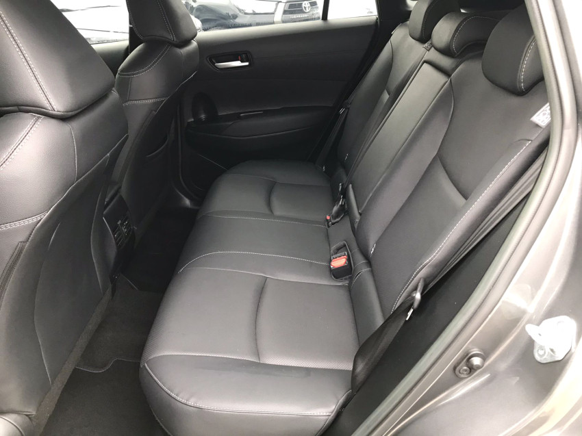 toyota corolla cross xrv 1.8  automatico (hibrido)