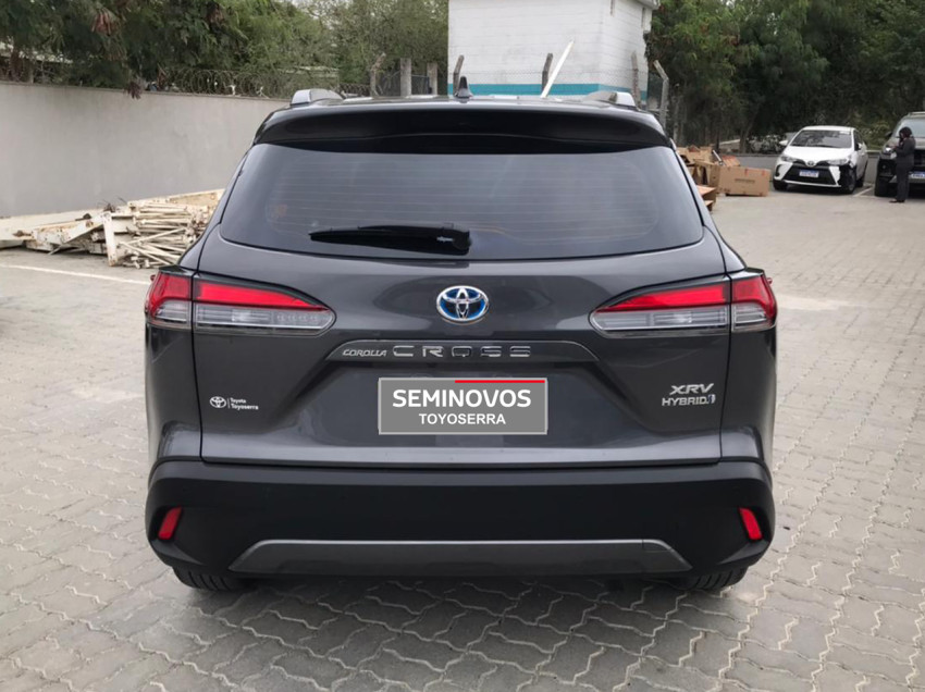 toyota corolla cross xrv 1.8  automatico (hibrido)
