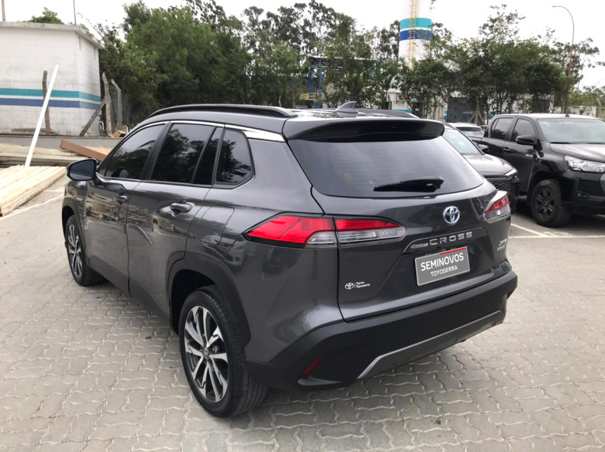 toyota corolla cross xrv 1.8  automatico (hibrido)
