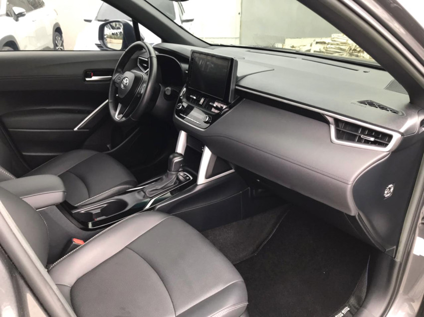 toyota corolla cross xrv 1.8  automatico (hibrido)