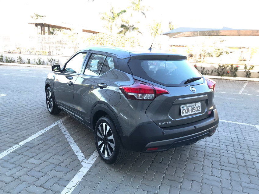 nissan kicks sv 1.6  flexstar automatico
