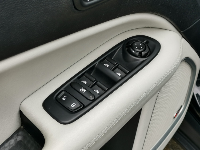 baixa km! - jeep compass longitude 2.0 4x4 dies.  automatico