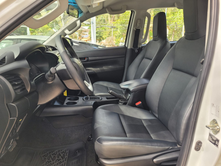 baixa km! - toyota hilux cd 4x4 2.8  diesel automatico