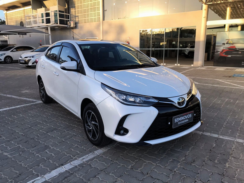 toyota yaris xls sedan 1.5 flex  automatico3 toyota yaris xls sedan 1.5 flex  automatico3