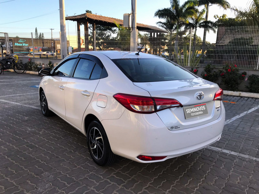 toyota yaris xls sedan 1.5 flex  automatico5 toyota yaris xls sedan 1.5 flex  automatico5